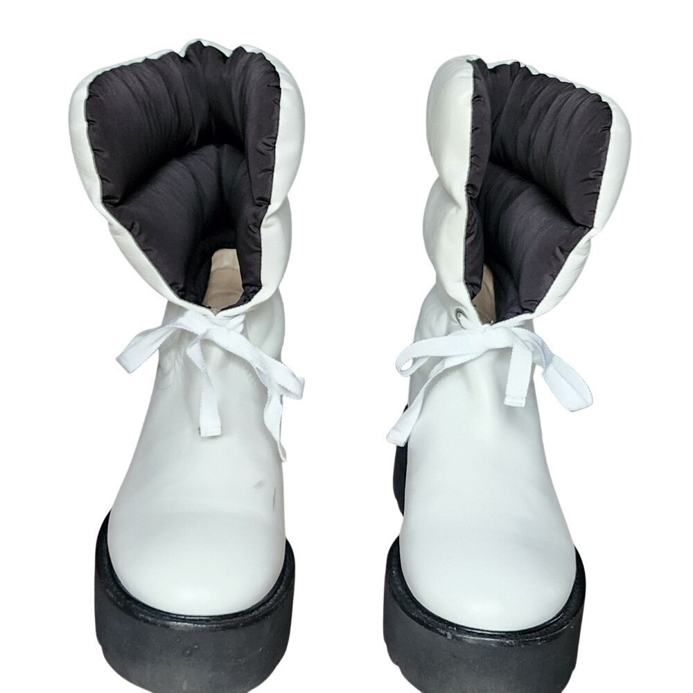 Stuart Weitzman‎ White Leather Platform Lug Sole Gorpcore Boot, 6.5